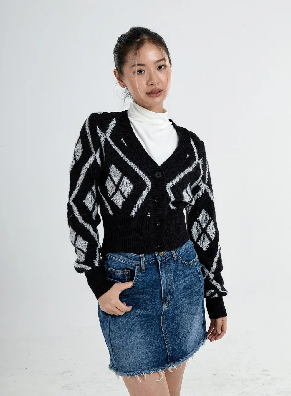 V-Neck Diamond Pattern Crop Cardigan CO04Turtleneck cardigan