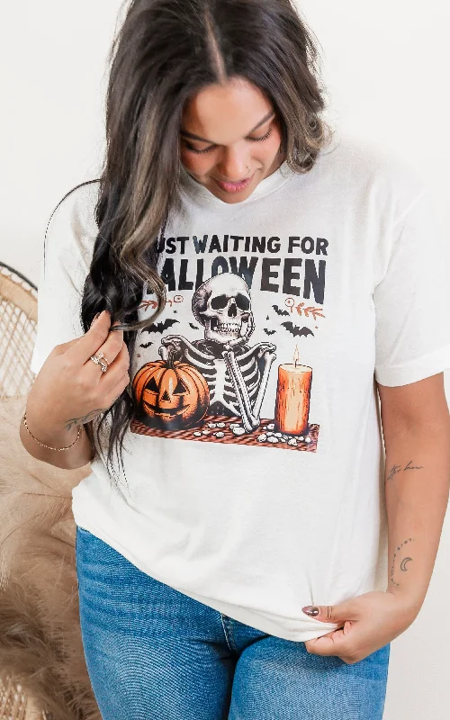 Just Waiting for Halloween Again Graphic T-shirt - FINAL SALEFast-Fashion Tee